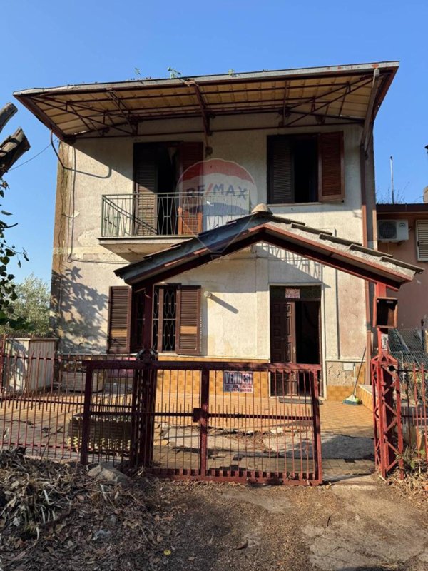 casa indipendente in vendita a Castelpoto