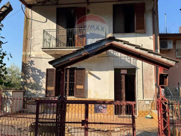 casa indipendente in vendita a Castelpoto