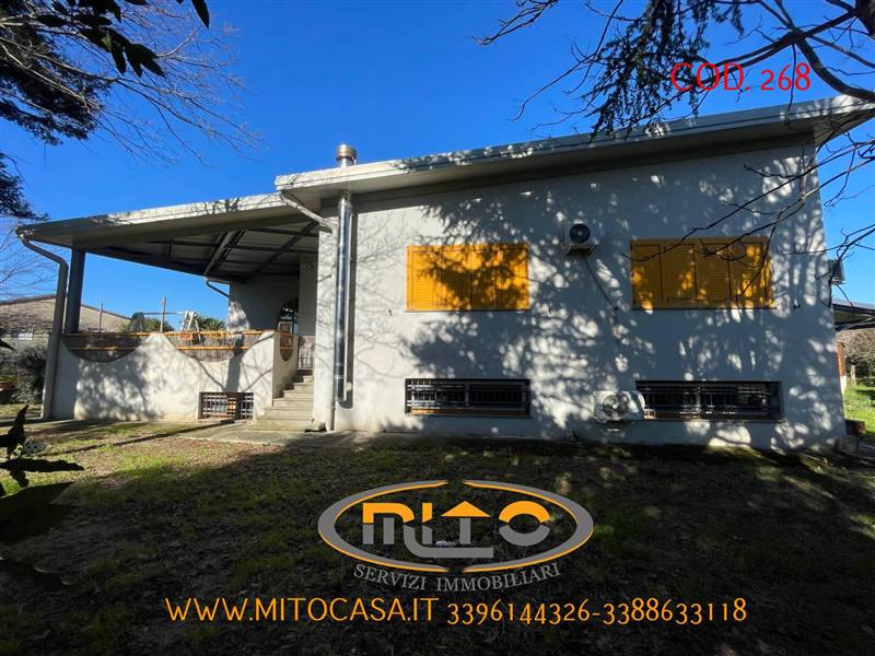 casa indipendente in vendita a Castelvenere