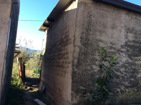 casa indipendente in vendita a Castelvenere