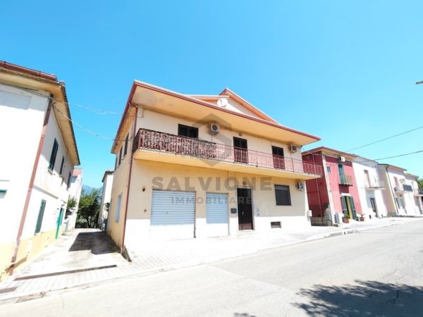 casa indipendente in vendita a Castelvenere
