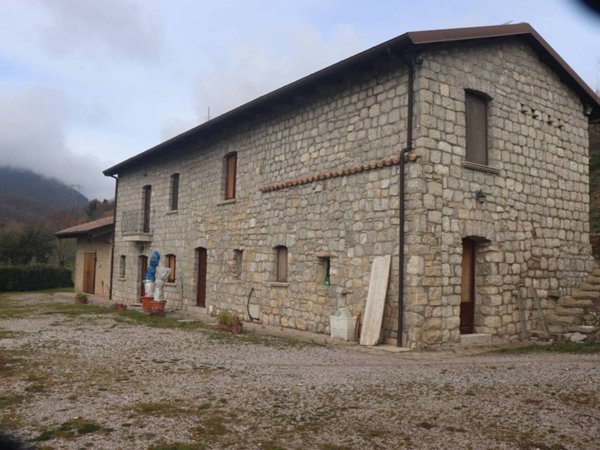 casa indipendente in vendita a Cautano