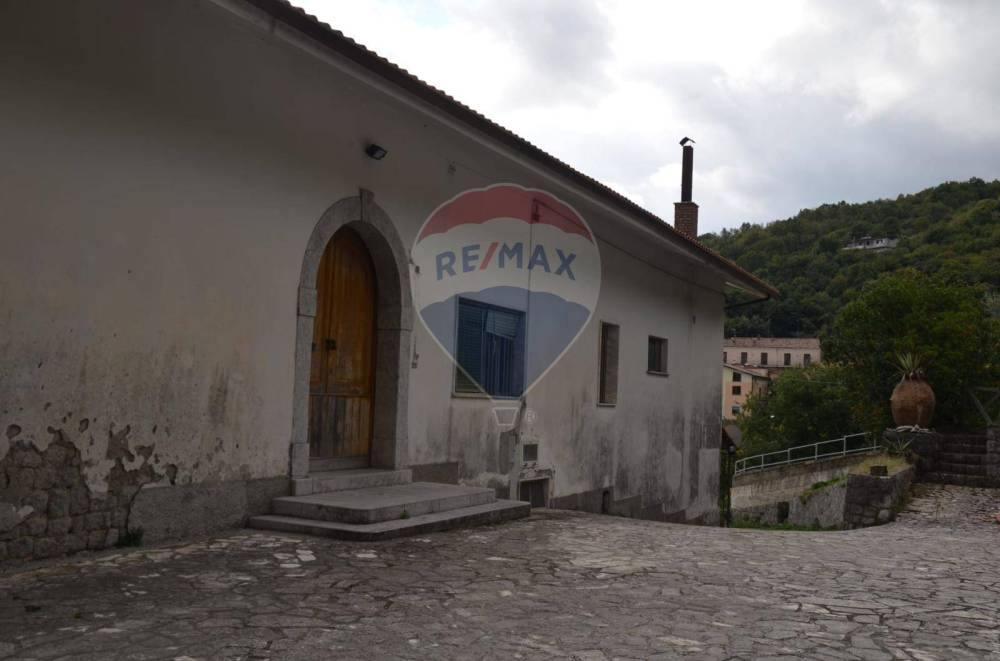 casa indipendente in vendita a Cautano