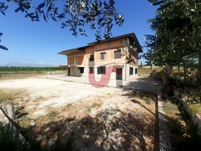 appartamento in vendita a Cautano in zona Sala