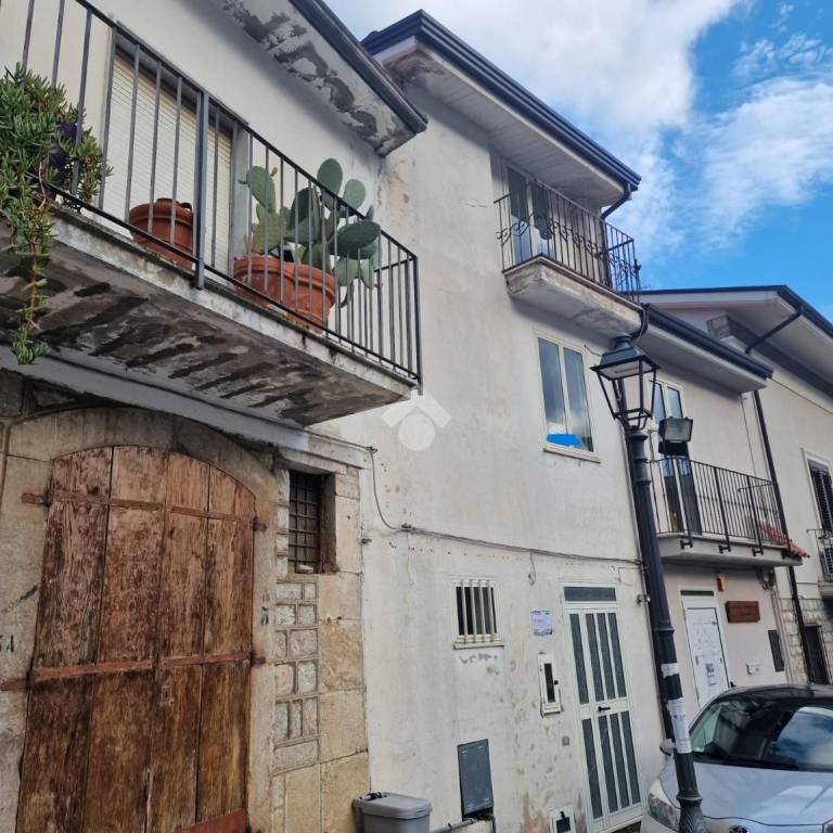 casa indipendente in vendita a Cautano