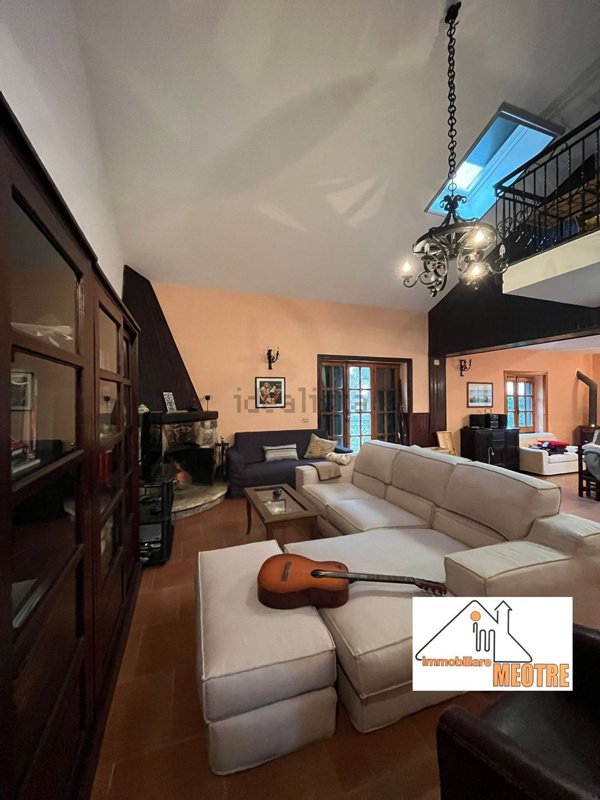 casa indipendente in vendita a Cautano in zona Sala