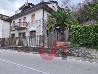 casa indipendente in vendita a Cautano