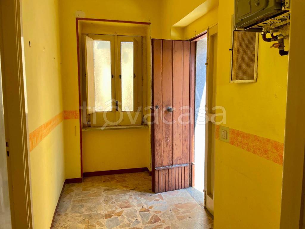 casa indipendente in vendita a Ceppaloni
