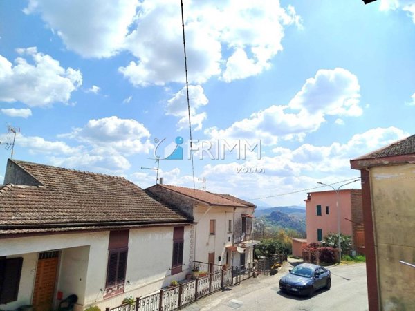 appartamento in vendita a Ceppaloni in zona Beltiglio