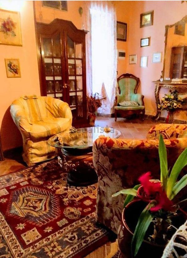 casa indipendente in vendita a Ceppaloni