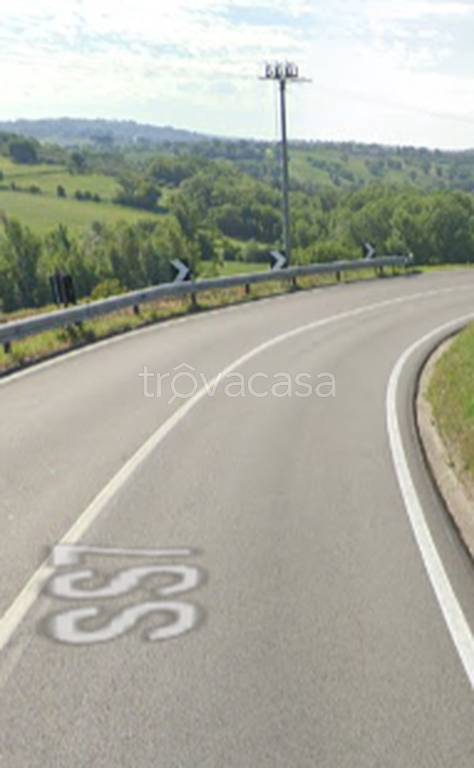 locale commerciale in vendita a Ceppaloni