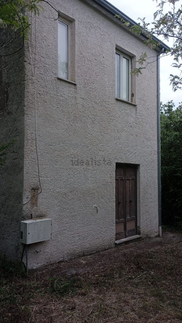 casa indipendente in vendita a Ceppaloni in zona Beltiglio