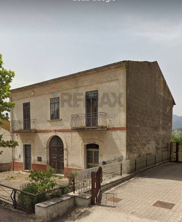 casa indipendente in vendita a Ceppaloni in zona San Giovanni di Ceppaloni
