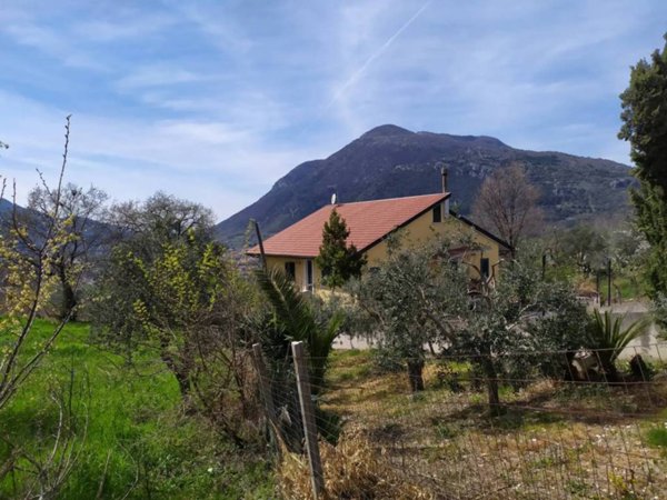 casa indipendente in vendita a Cerreto Sannita