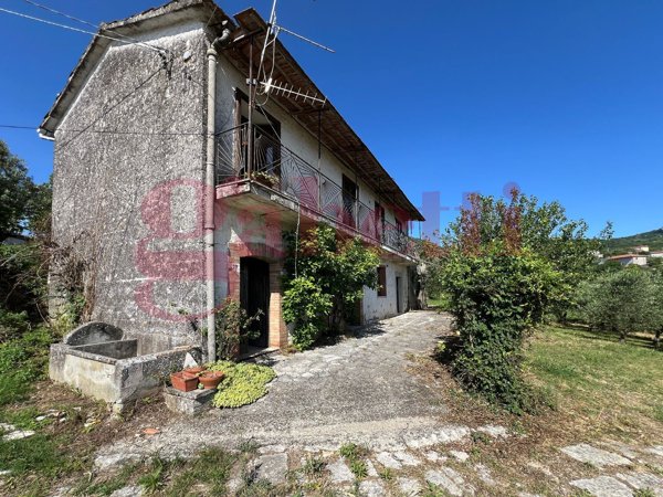 casa indipendente in vendita a Cerreto Sannita