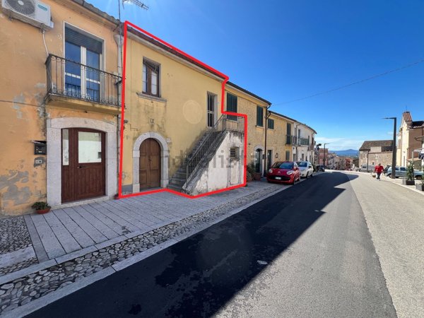 casa semindipendente in vendita a Cerreto Sannita in zona Cappuccini