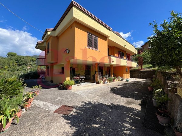casa indipendente in vendita a Cerreto Sannita