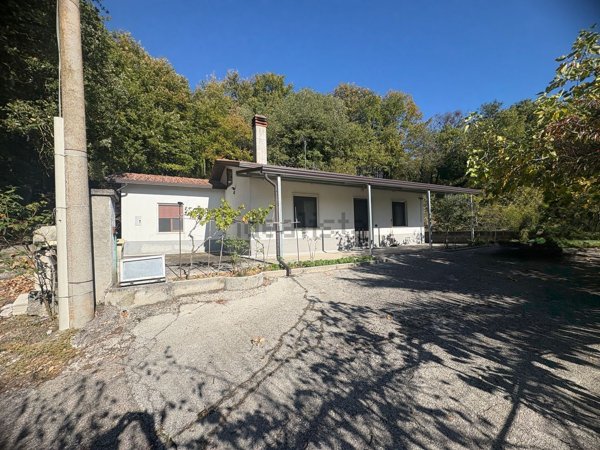 casa indipendente in vendita a Circello