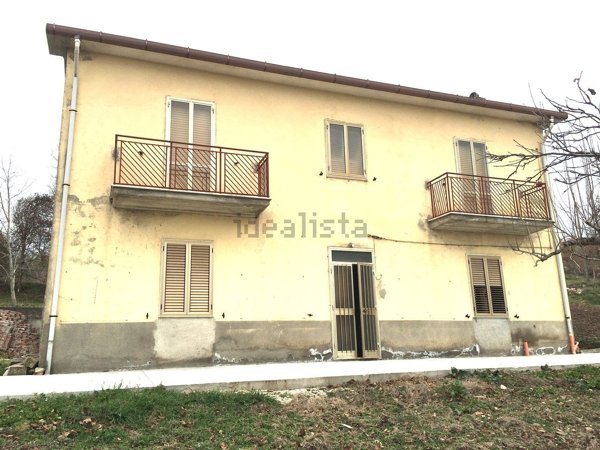 quadrivano in vendita a Colle Sannita