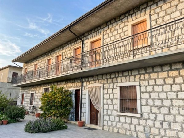 casa indipendente in vendita a Cusano Mutri in zona Bocca della Selva