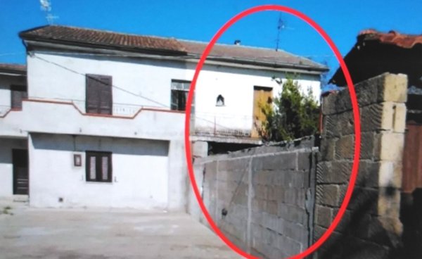 casa indipendente in vendita a Dugenta in zona Santa Maria Impesole