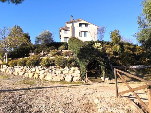 casa indipendente in vendita a Dugenta