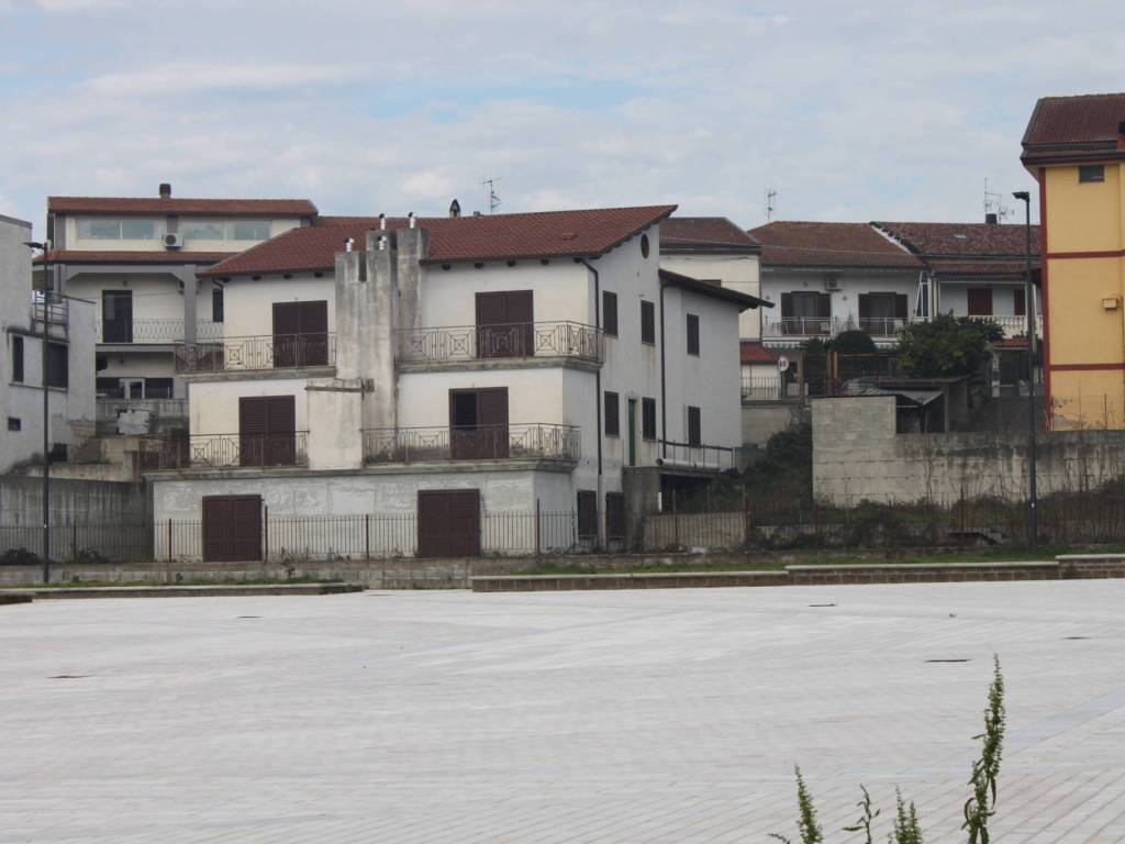 appartamento in vendita a Dugenta