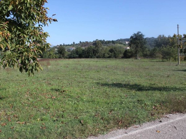 terreno agricolo in vendita a Dugenta
