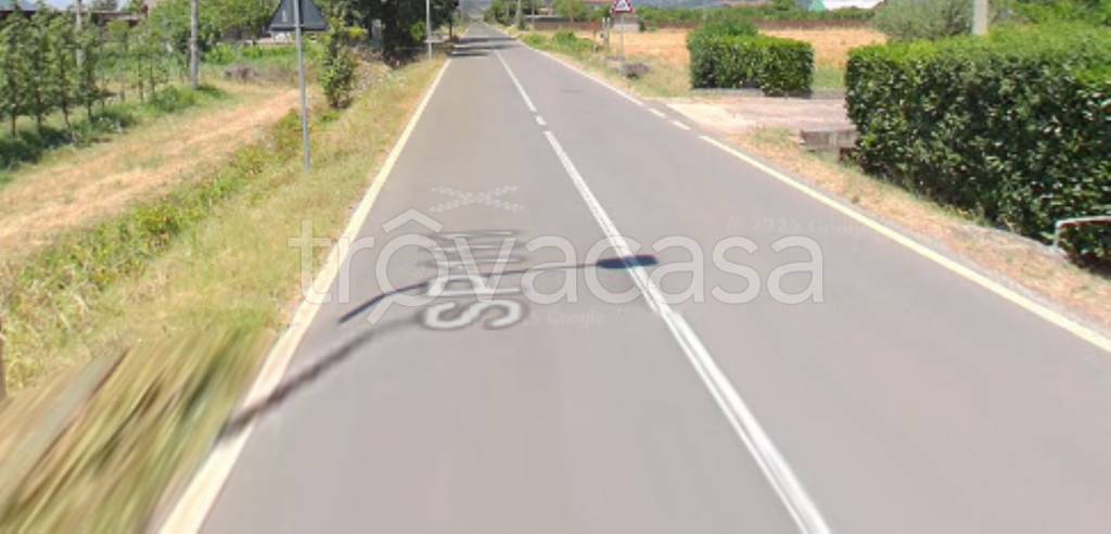 locale commerciale in vendita a Dugenta