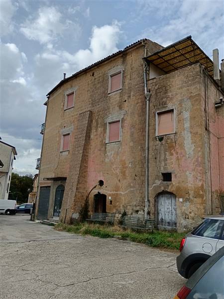 pentavano in vendita a Dugenta