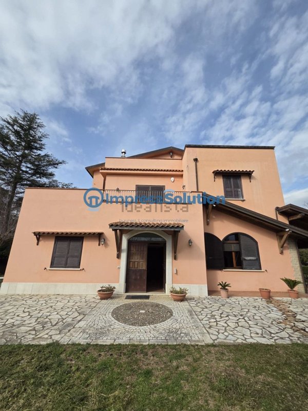 appartamento in vendita a Dugenta