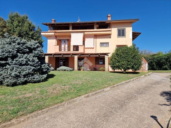 casa indipendente in vendita a Dugenta in zona Santa Maria Impesole