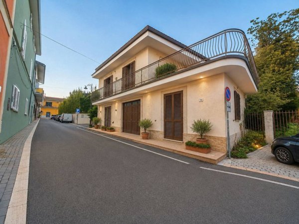 casa indipendente in vendita a Durazzano