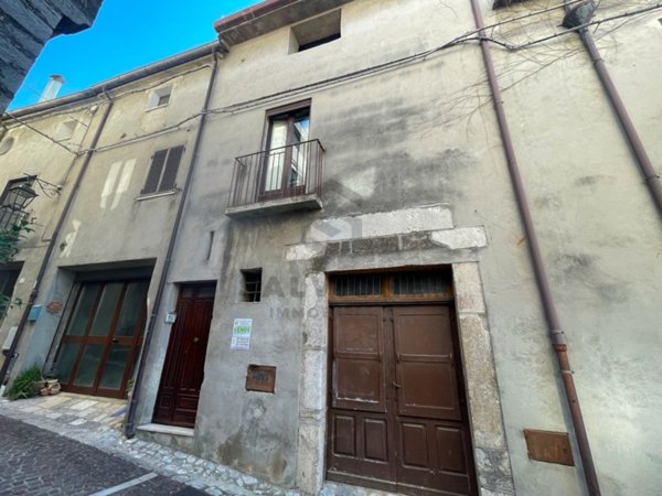 casa indipendente in vendita a Faicchio