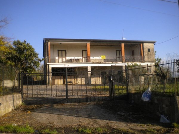 casa indipendente in vendita a Faicchio