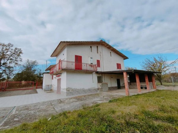 casa indipendente in vendita a Faicchio