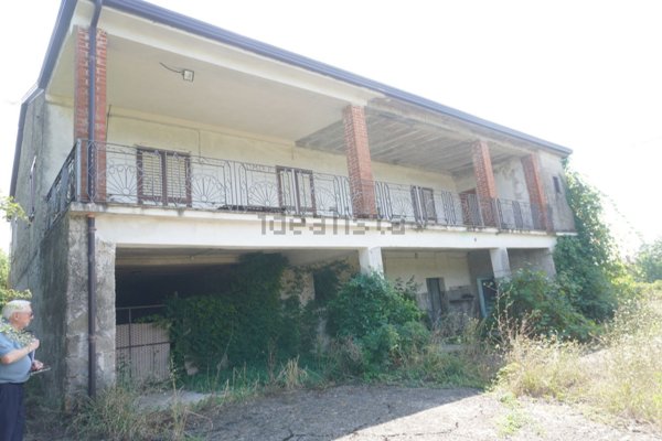 casale in vendita a Faicchio