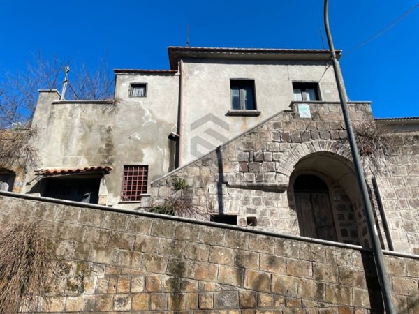 casa indipendente in vendita a Faicchio
