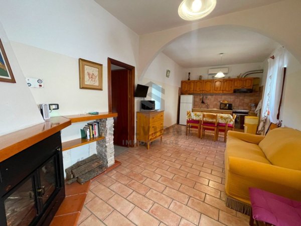 casa indipendente in vendita a Faicchio