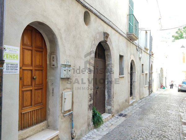casa indipendente in vendita a Faicchio in zona San Pasquale