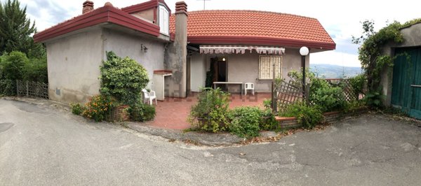 casa indipendente in vendita a Foglianise