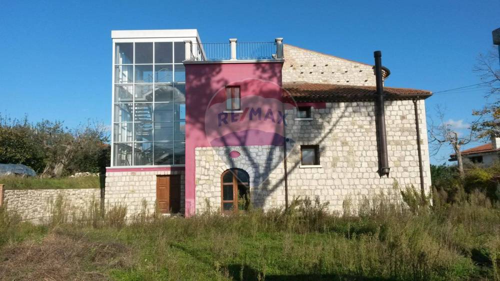 negozio in vendita a Foglianise in zona Viglione