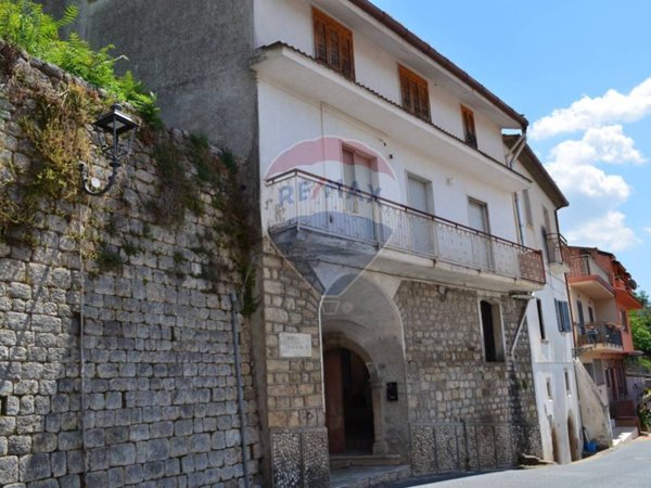 appartamento in vendita a Foglianise in zona Utile