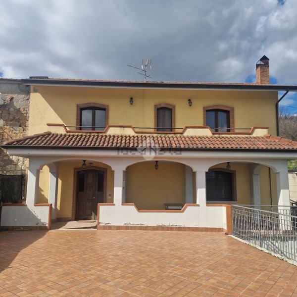 casa indipendente in vendita a Foglianise