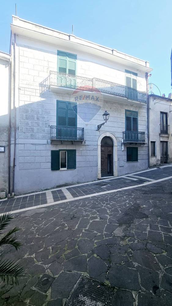 casa indipendente in vendita a Forchia