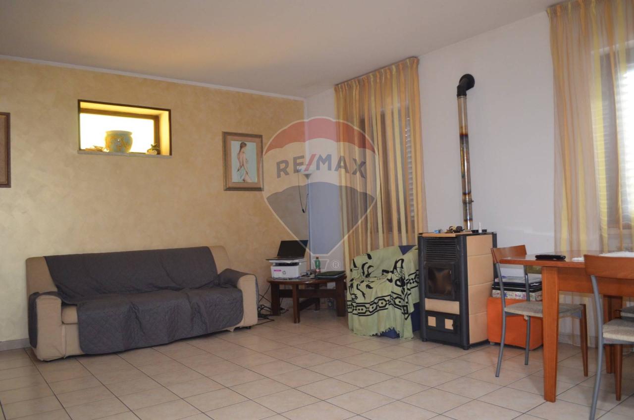 casa indipendente in vendita a Fragneto Monforte