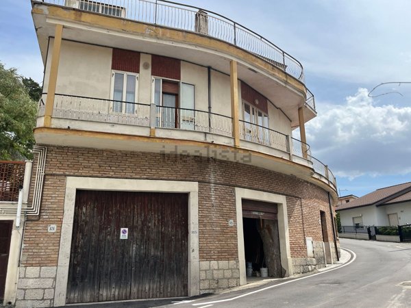 appartamento in vendita a Fragneto Monforte