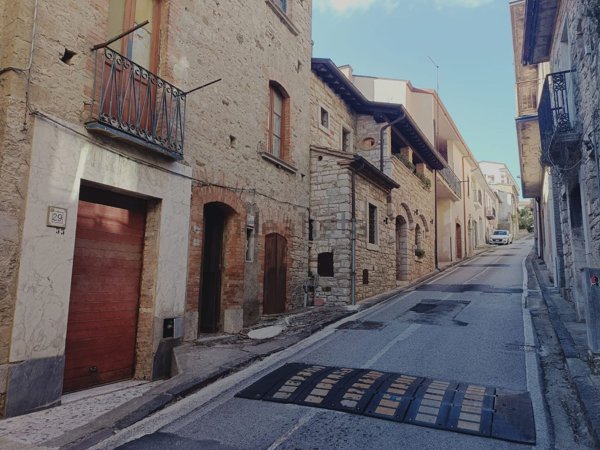 appartamento in vendita a Fragneto Monforte