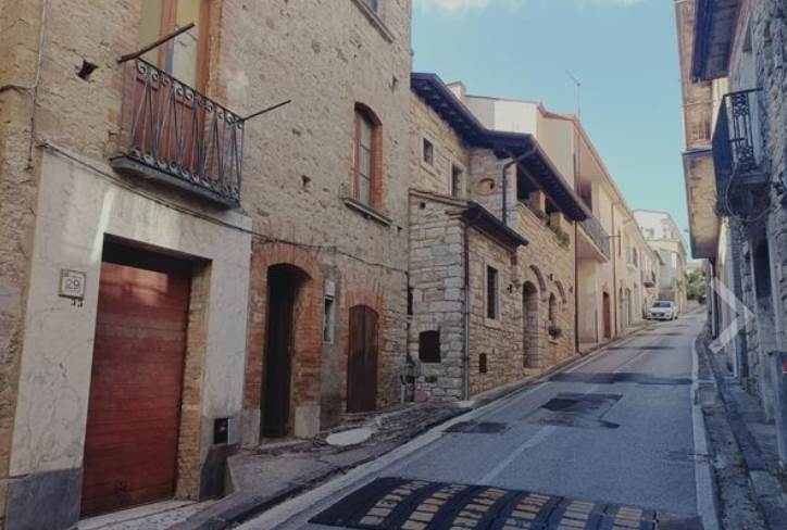 appartamento in vendita a Fragneto Monforte