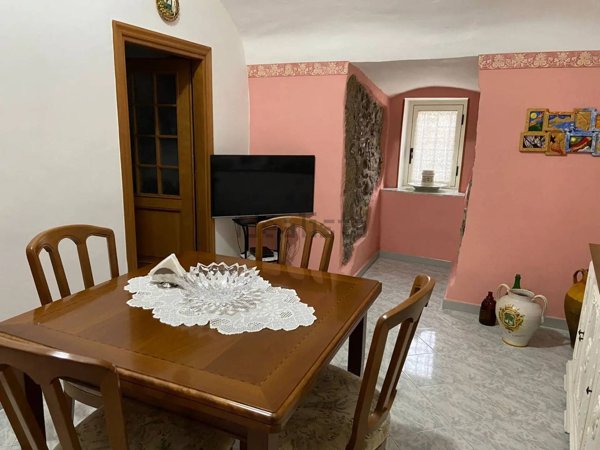 casa indipendente in vendita a Frasso Telesino